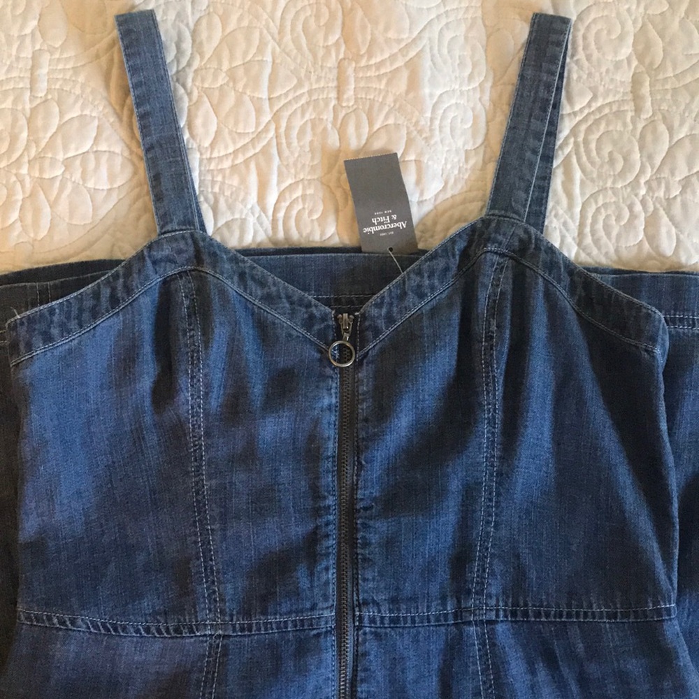 🦋A&F denim mini dress!! 🦋